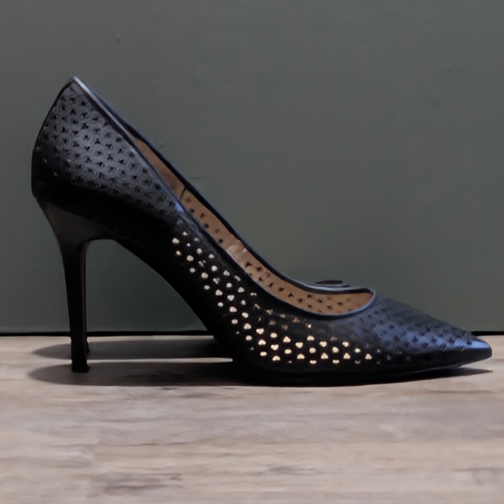 G.I.L.I. Black Perforated Heels